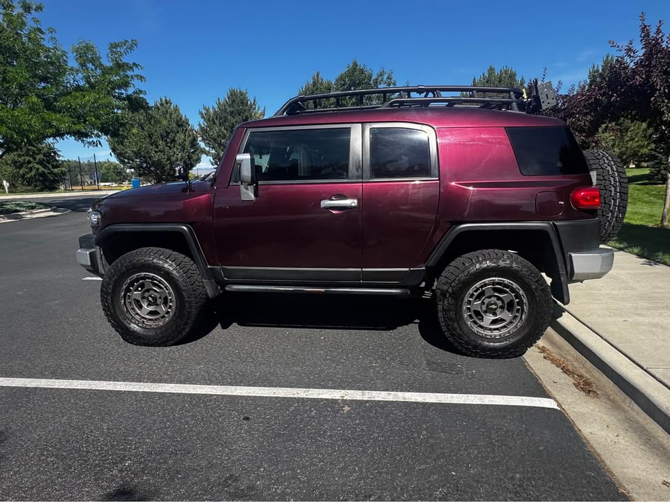 2007 Toyota FJ Cruiser · Sport Utility 2D in Star, ID (photo 3)