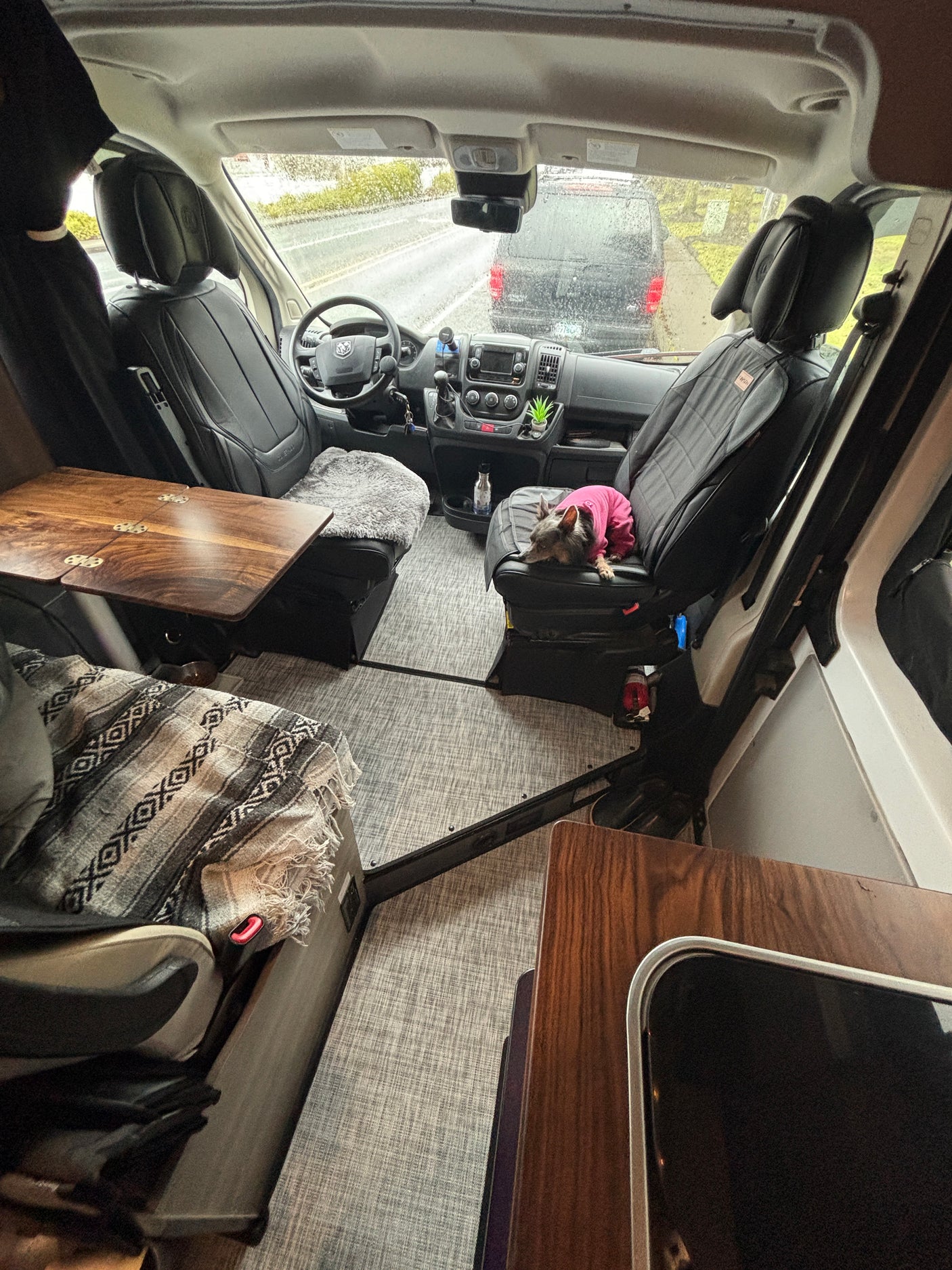 2022 Winnebago Solis 59P cozy class B camper van/RV