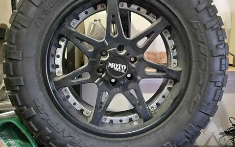 Moto Metal 20 inches Nitto R20
