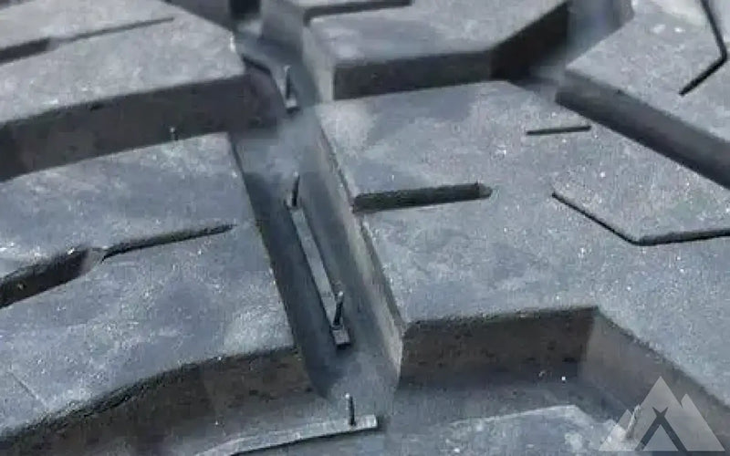 Moto Metal 20 inches Yokohama 35 12.5 inches R20 — used set of wheels tires for sale (photo 2) — photo 2