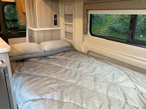 Amazing Compact 18’ RV (Full Bath & Kitchen) — photo 3