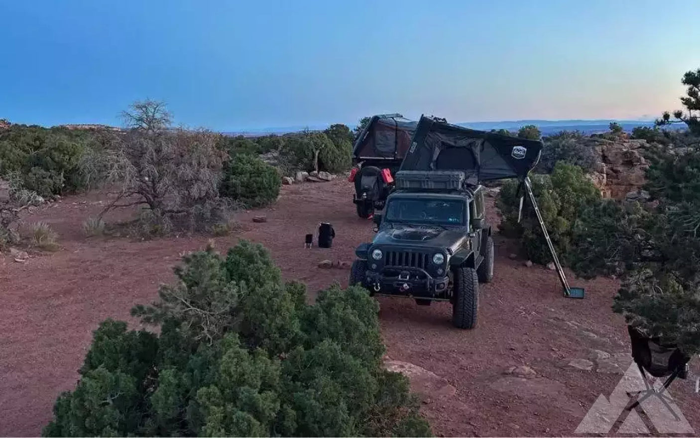 Mt Washington CVT Roof Top Tent — used rooftop tents for sale (photo 4)