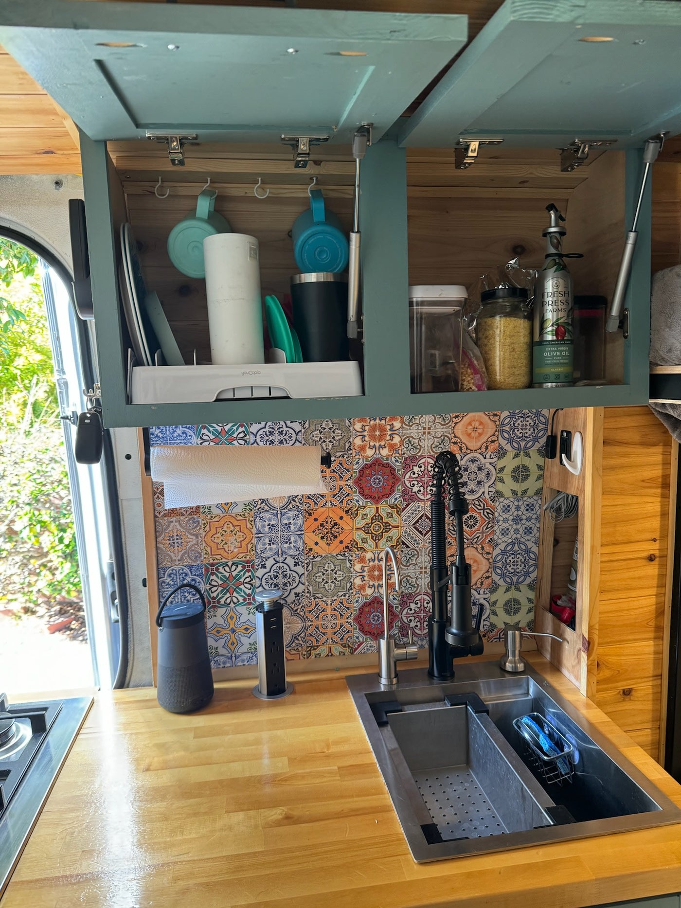 Ikaro Sprinter Van | Custom Built Off-Grid Ready! — photo 13