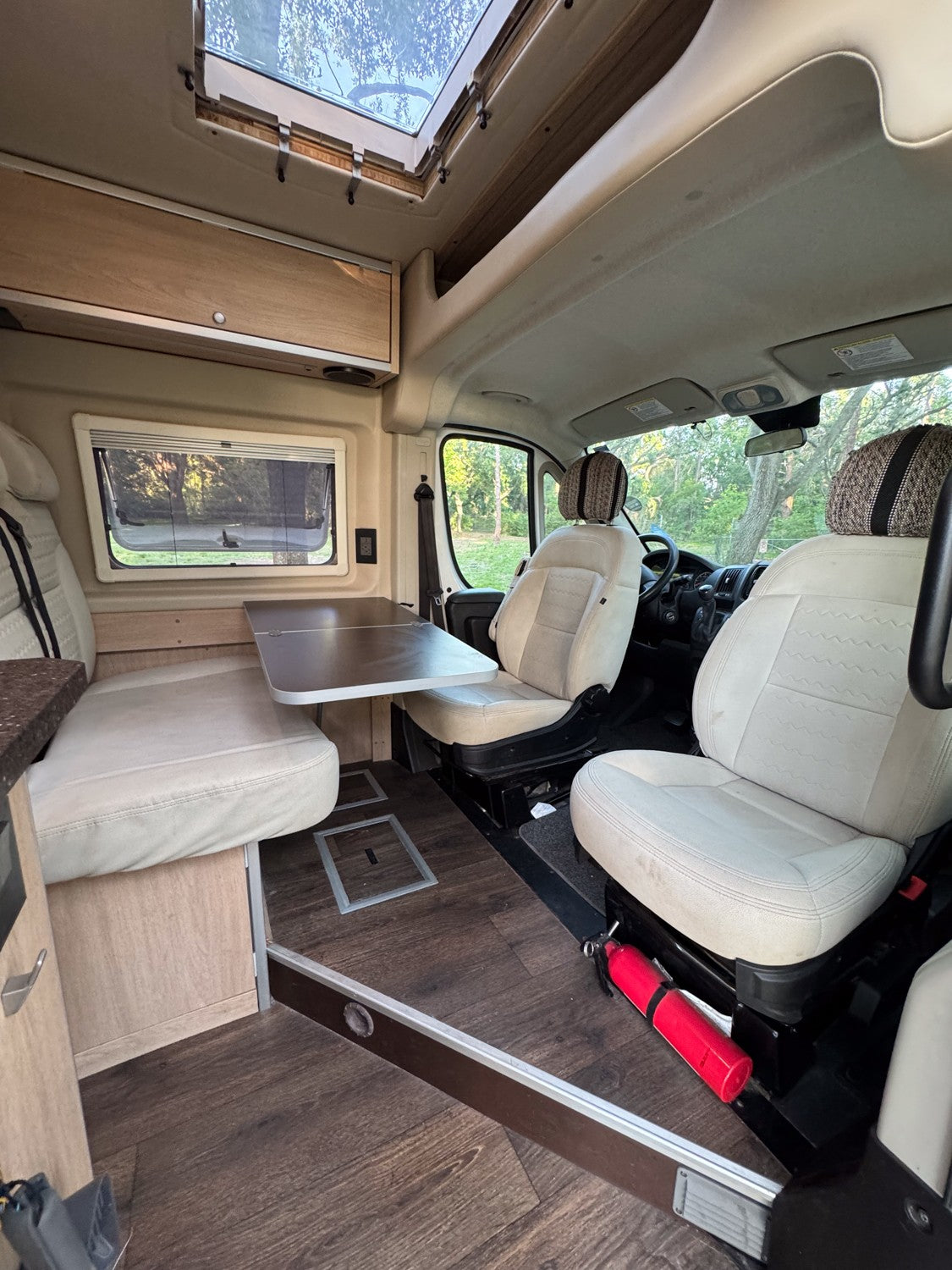 2018 Hymer Aktiv Promaster - Built for the Beach — photo 11