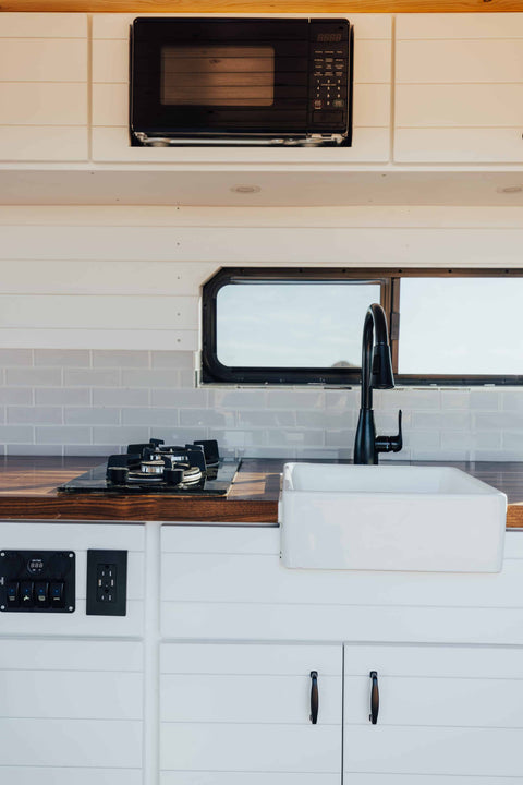 Nalu The 2020 Off-Grid Dodge Promaster Conversion — photo 3