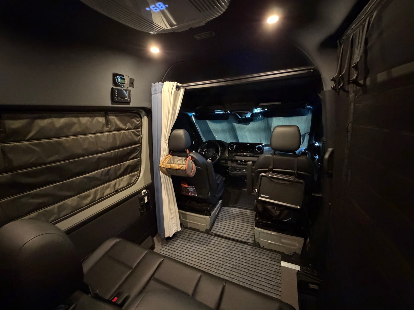 OSO Basecamp - 4x4 Mercedes Sprinter, Comfort Meets Capability