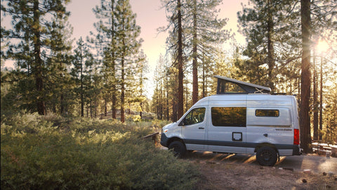 Soar with Peregrine 2020 Mercedes 4x4 Pop Top Camper — photo 5