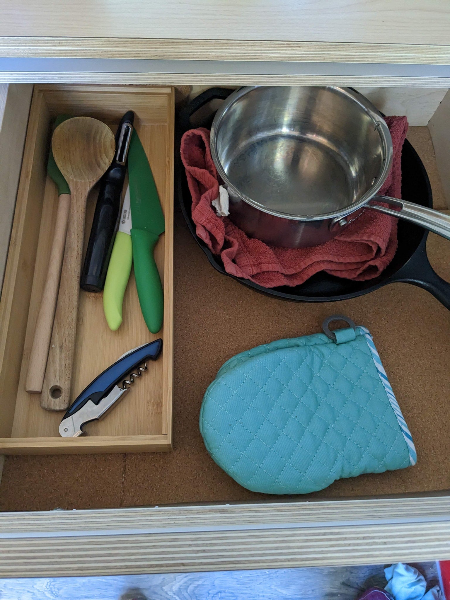  integrated into a compact wooden enclosure.|Relaxing evening in an RV rental