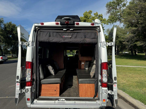 Luxury Zion Campervan | Cozy, Easy to Drive + WiFi Add-on — photo 4