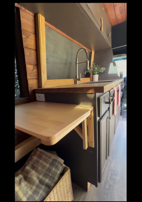 The Snuggle Shuttle - Cozy Camper for Two and your Pup overland rental