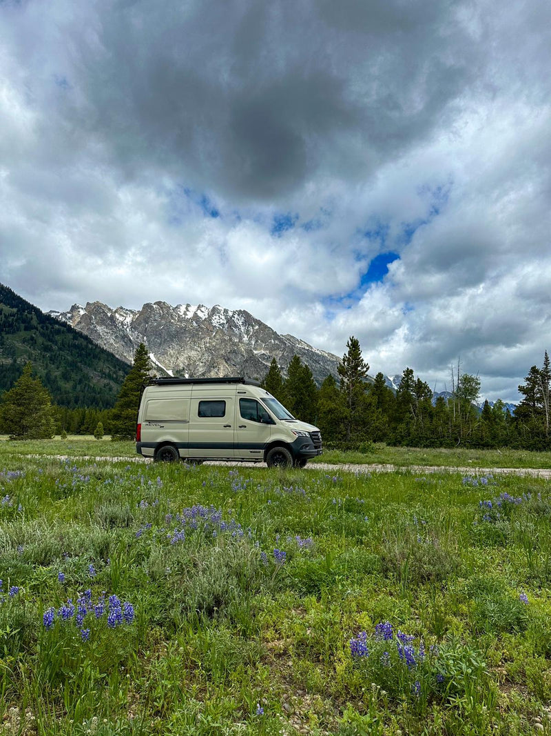 2024 4WD Winnebago Revel 44E "Jane" Unlimited Miles Montana + Starlink — photo 1