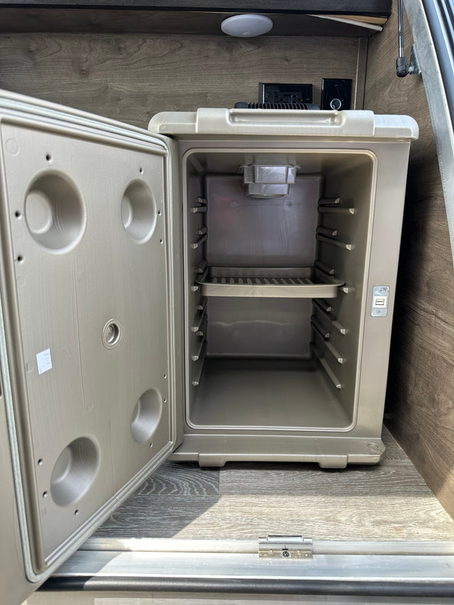  perfect for nature getaways.|Step into this compact Bushwacker RV rental