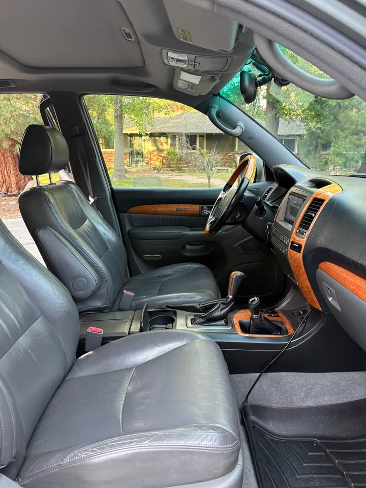 2005 Lexus GX · GX 470 Sport Utility 4D in Reno, NV (photo 7) — photo 7