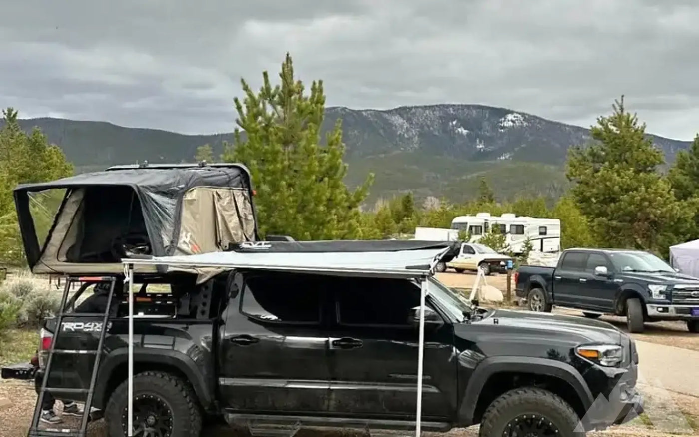 Naturenest Hard Clam Shell Roof Top Tent — used rooftop tents for sale (photo 2) — photo 2