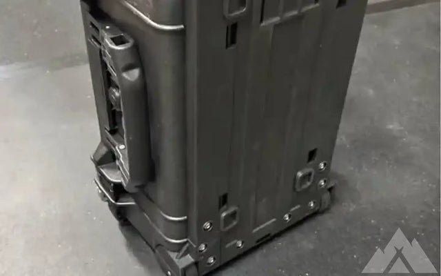 NEW Pelican 1510 rolling hard case — photo 2