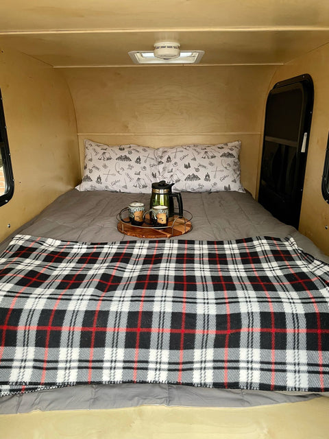 Off-Grid Adventure Trailer: Compact, Hookup-Free, Off-Road Ready — photo 2