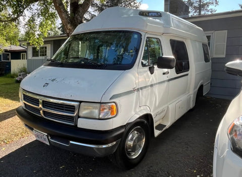 Adventure-Ready Pleasure-Way Camper Van – Sleeps 3 — photo 2