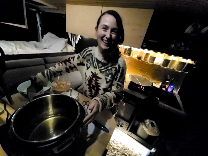 Lux Campervan | Starlink | Offgrid 2 Weeks | 4 Seasons | Huge Kitchen — photo 5