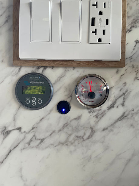 "Ramrod" 2022 Promaster, 3-4 days off grid! Hot shower! Luxury Amenities
