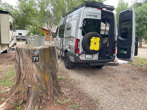 Mercedes Sprinter Entegra Launch 4x4 (2023) — photo 4