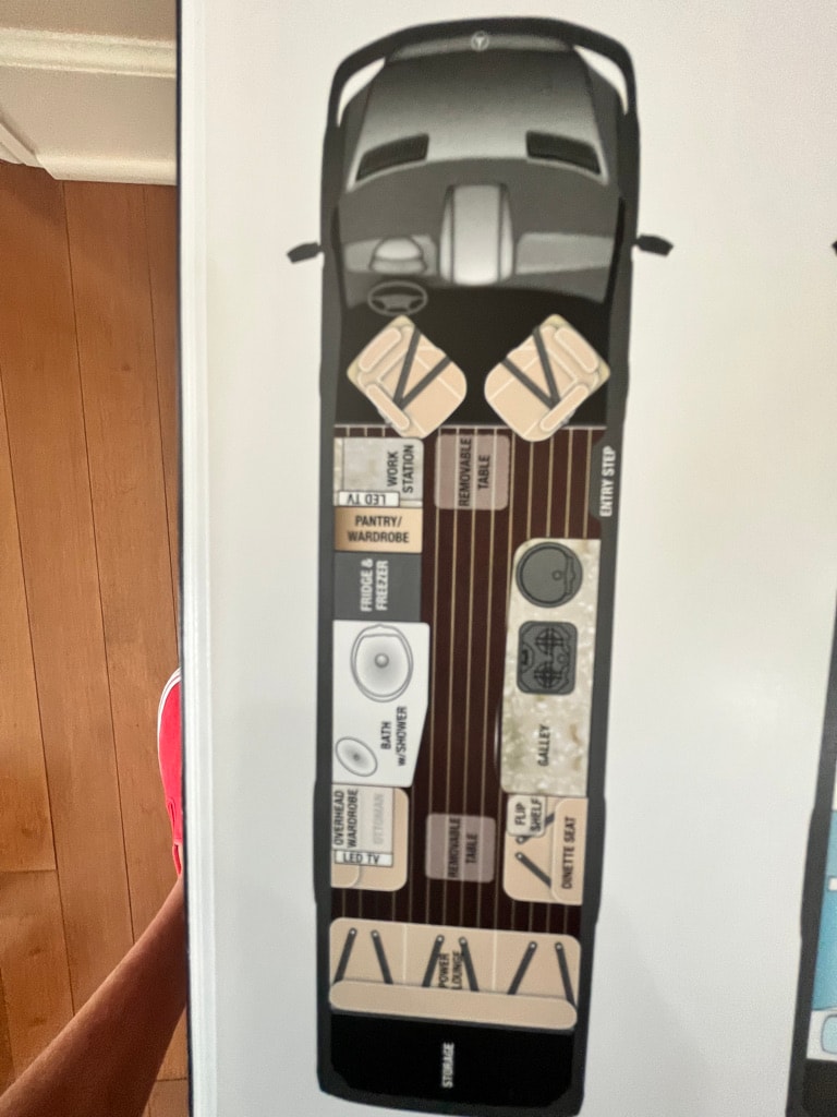  featuring a modern kitchenette — photo 6