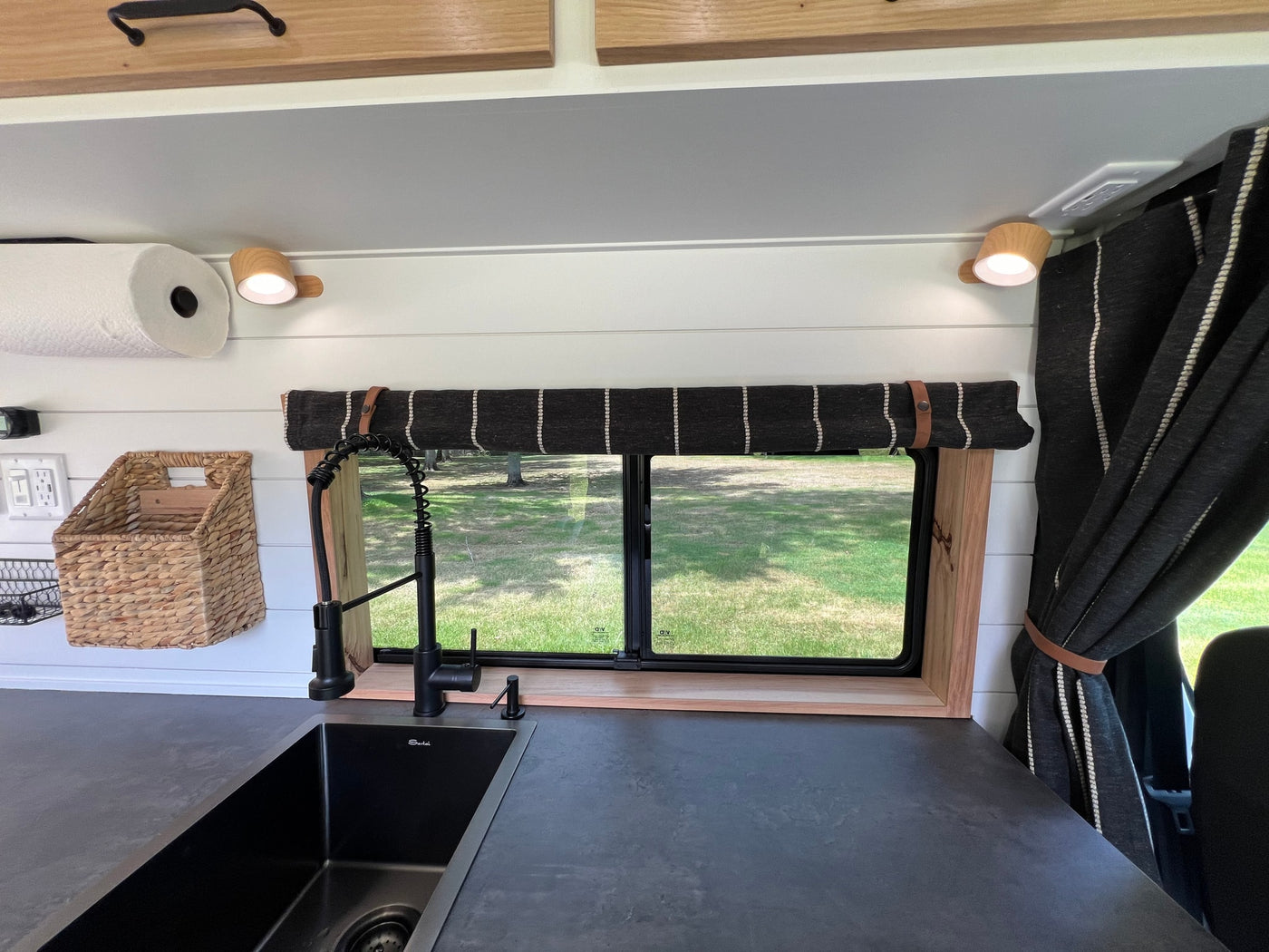  ready for travel.|Modern RV rental interior with bunk beds — photo 17