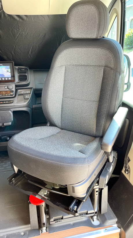 "Ramrod" 2022 Promaster, 3-4 days off grid! Hot shower! Luxury Amenities