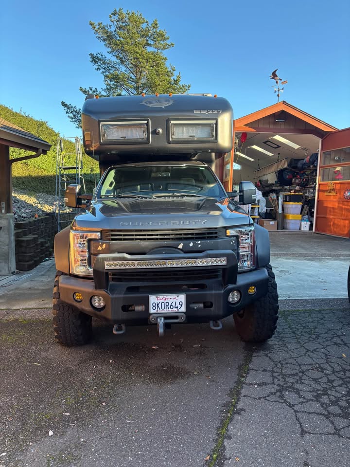 F550 earthroamer in Fortuna, CA (photo 3) — photo 3