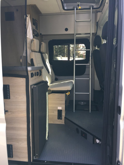 2022 Winnebago Solis - Denali Dreamer — photo 4