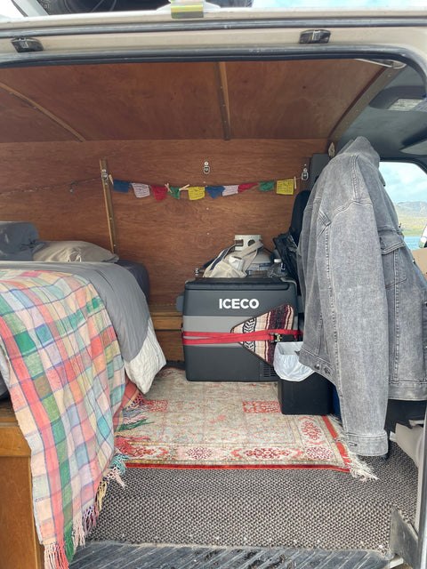 Daisy Mae Camper Van | 2001 Econoline E-250 | Unlimited Miles — photo 4