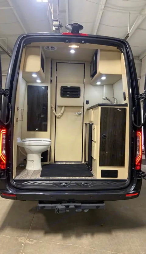 Luxury Ultimate Toys Ultimate Coach (Free Delivery Anywhere IN U.S.A.) — photo 3