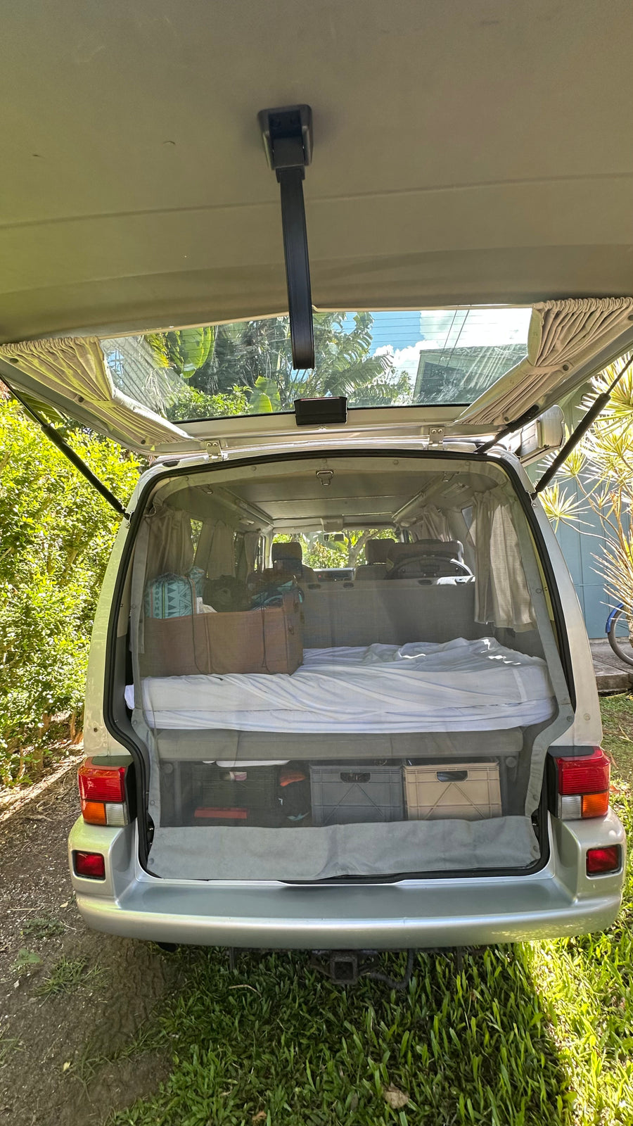 Hanalei VW Camper • Parking, Shower & WiFi