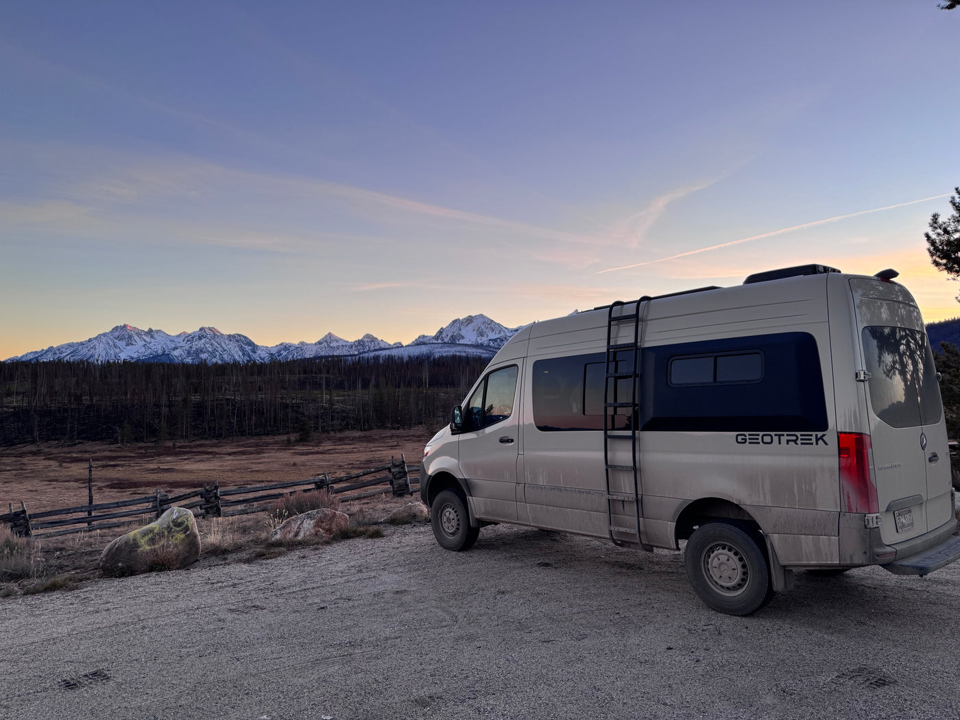 2025 Geotrek Albatross AWD Mercedes Sprinter Camper Van — photo 4