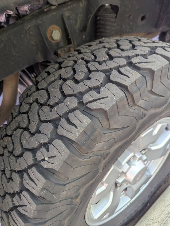 2011 Four Wheel Campers - Fleet + toyota tacoma in Denver, CO (photo 12) — photo 12