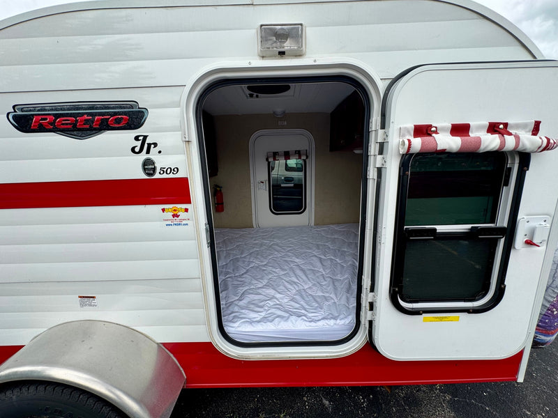  revealing a mattress inside — photo 3
