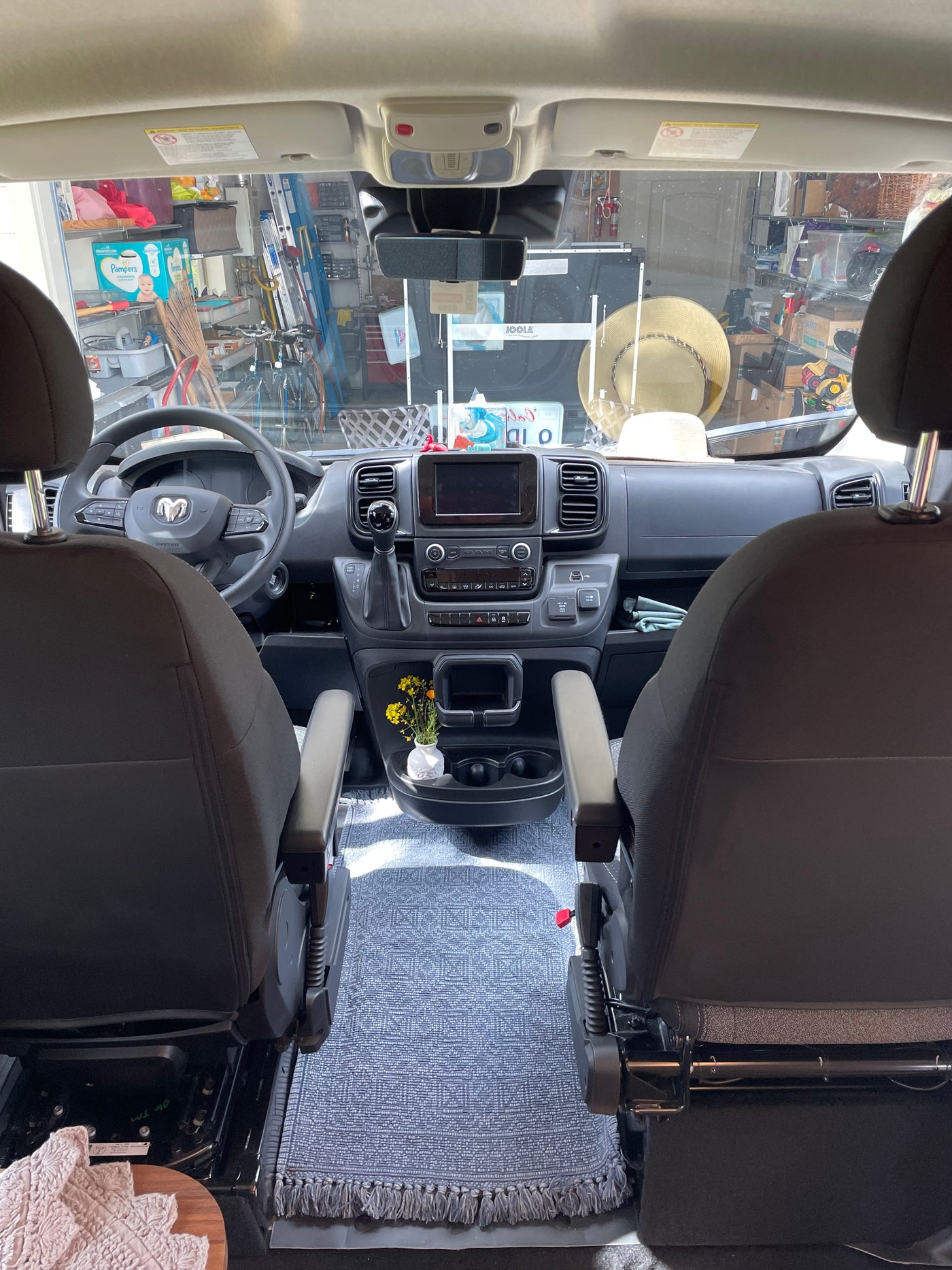 WanderNest — Seats 3, Luxury, Fully loaded. Ready for adventure — photo 12