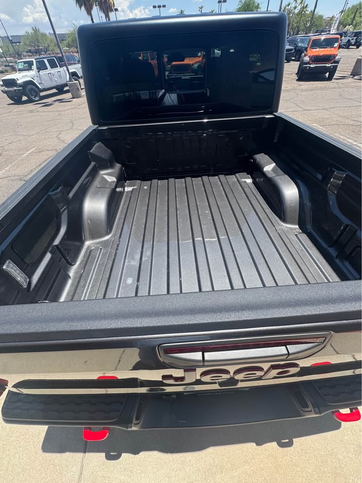 2025 Jeep Gladiator · Rubicon Pickup 4D 5 ft in Tucson, AZ (photo 12) — photo 12