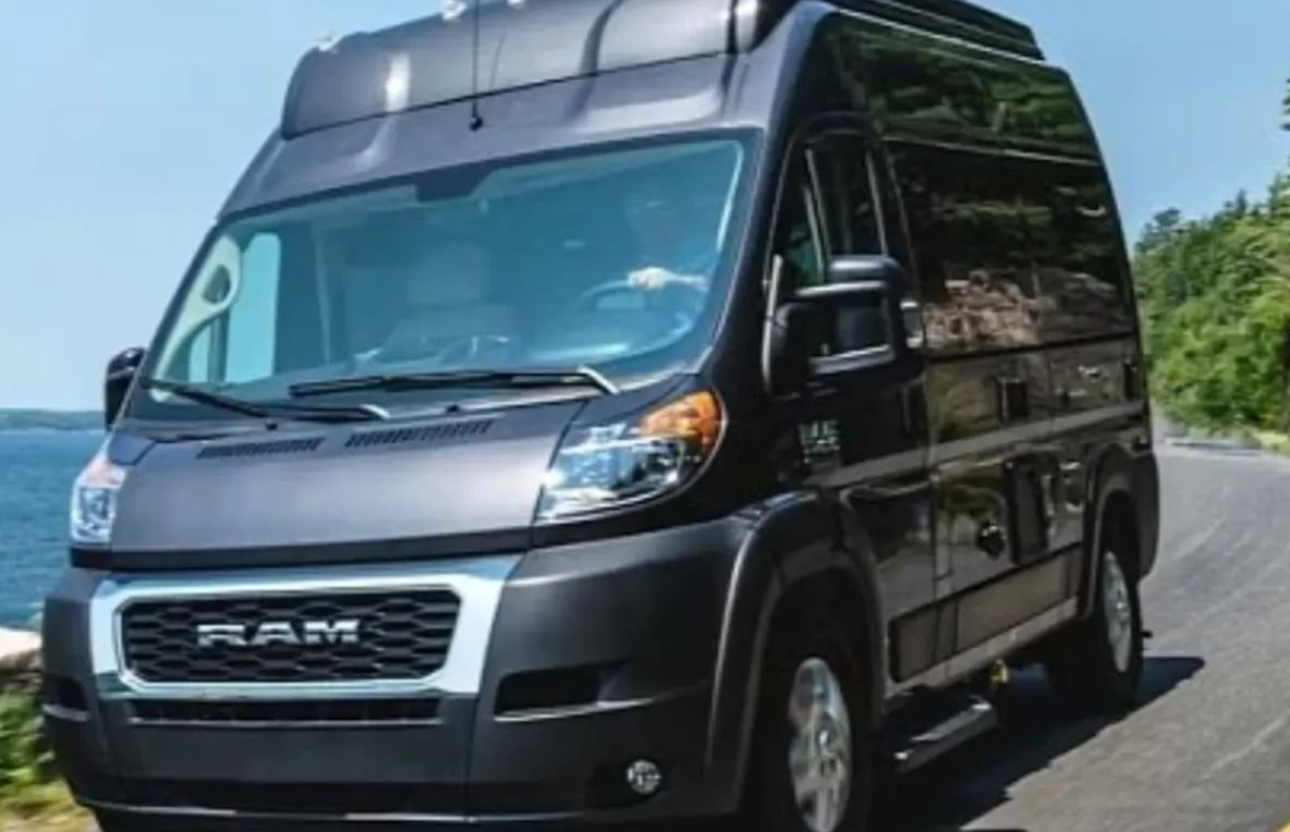 2023 Thor Scope 18M- Camper Van — photo 3