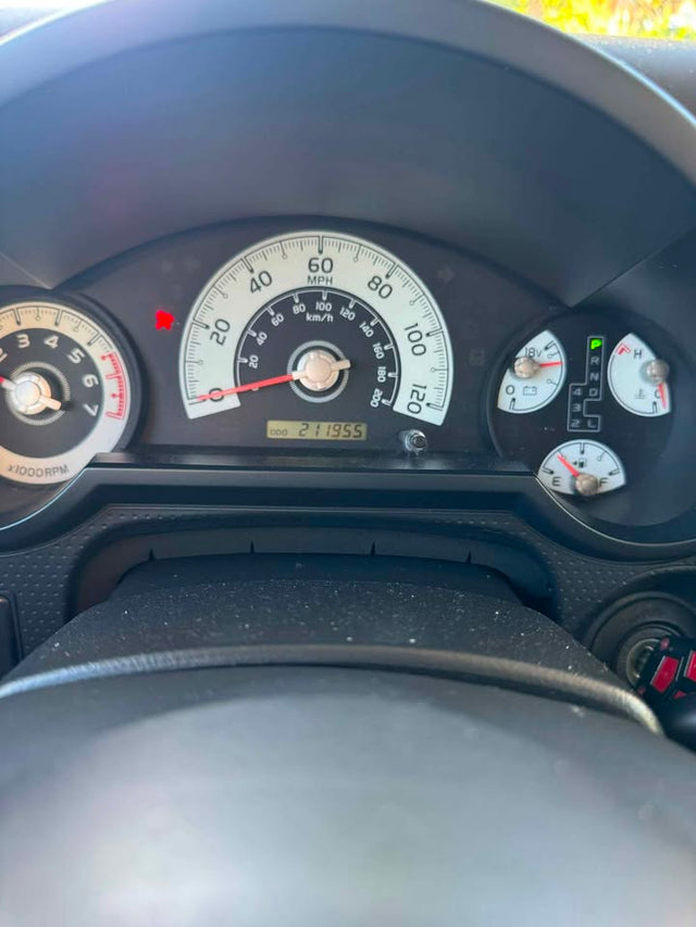 2008 Toyota FJ Cruiser — photo 2