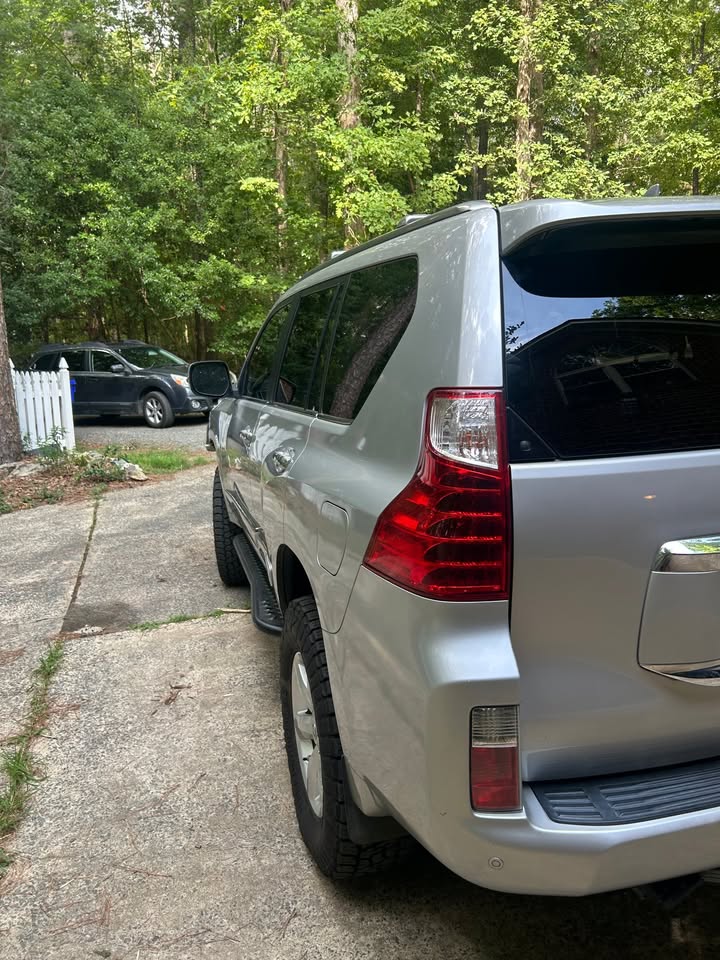 2013 Lexus GX460 in Chapel Hill, NC (photo 5) — photo 5