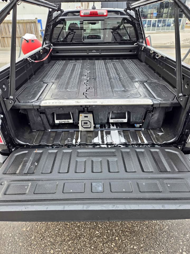 Decked Drawer System - GMC Canyon in Barrie, ON (photo 1)