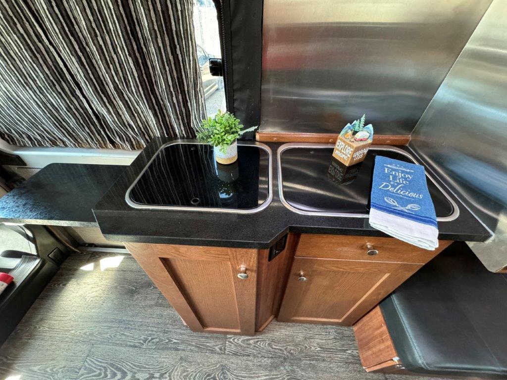  integrated cooktop/sink — photo 7