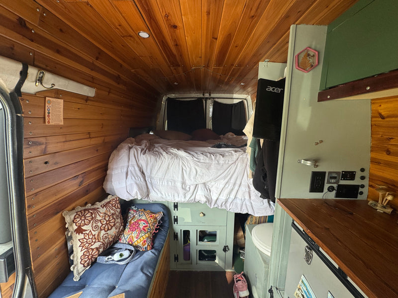 Winter sprinter van — photo 5