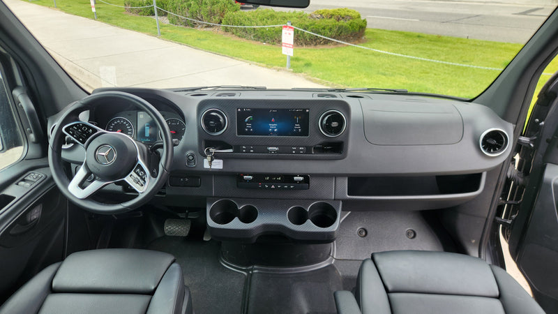 2025 AWD Winnebago Revel 44E "Elroy" Unlimited Miles Montana +  Starlink — photo 3