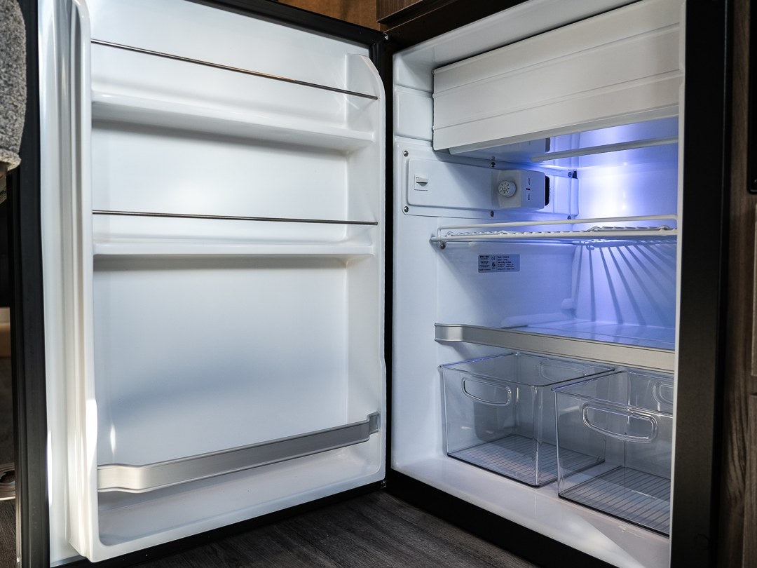  featuring a compact kitchen — photo 3