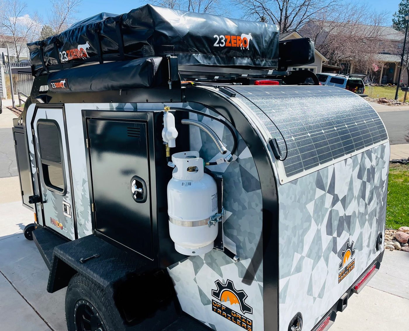  featuring a 23ZERO rooftop tent — photo 2