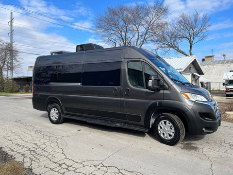 ***Low Mileage*** 2024 Thor Twist "The Sabine" — photo 4