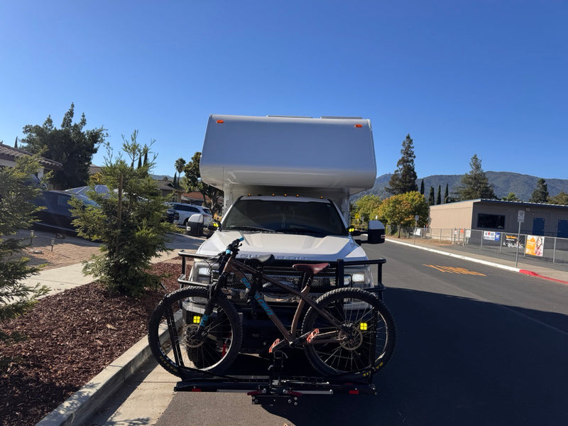  ready for outdoor adventures. Clear sky — photo 1