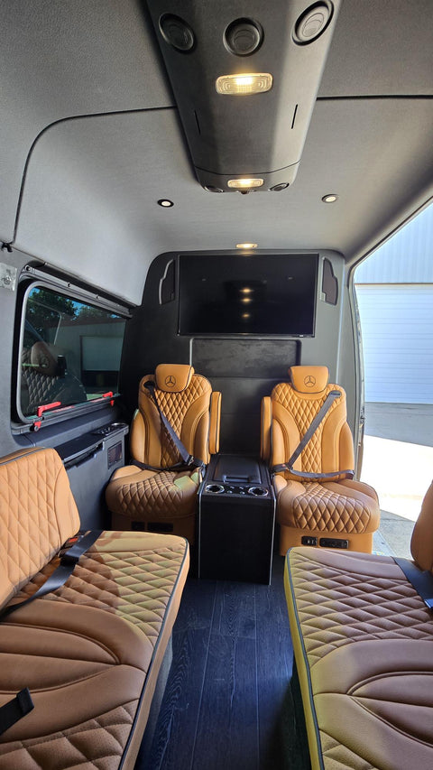A to Z Luxury Transportation overland rental
