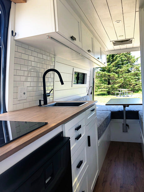  cabinets